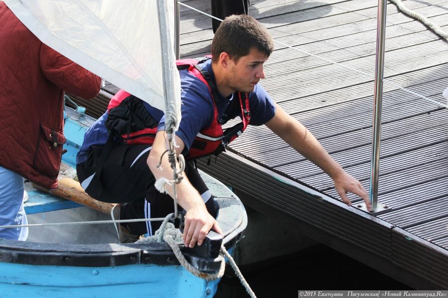 Весло и парус: юные капитаны вернулись из похода на ялах по акватории области 