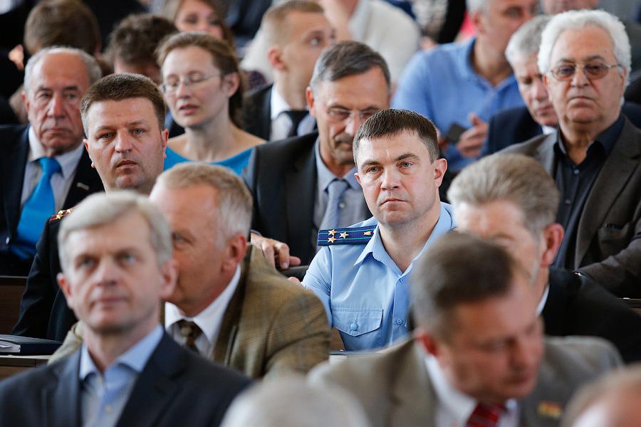 До седьмого пота: как Цуканов отчитался перед депутатами облдумы