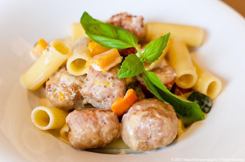 Легендарный ресторан «Универсал» подвергся жесткому лифтингу. Приживётся ли свежая концепция на старом имени?