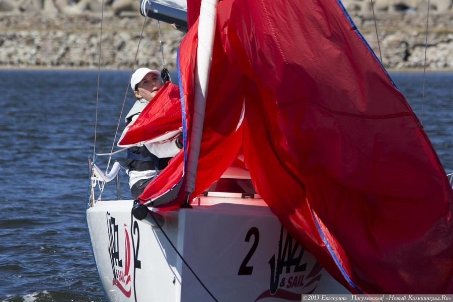 Гонки под музыку: фоторепортаж с регаты «Jazz&Sail»