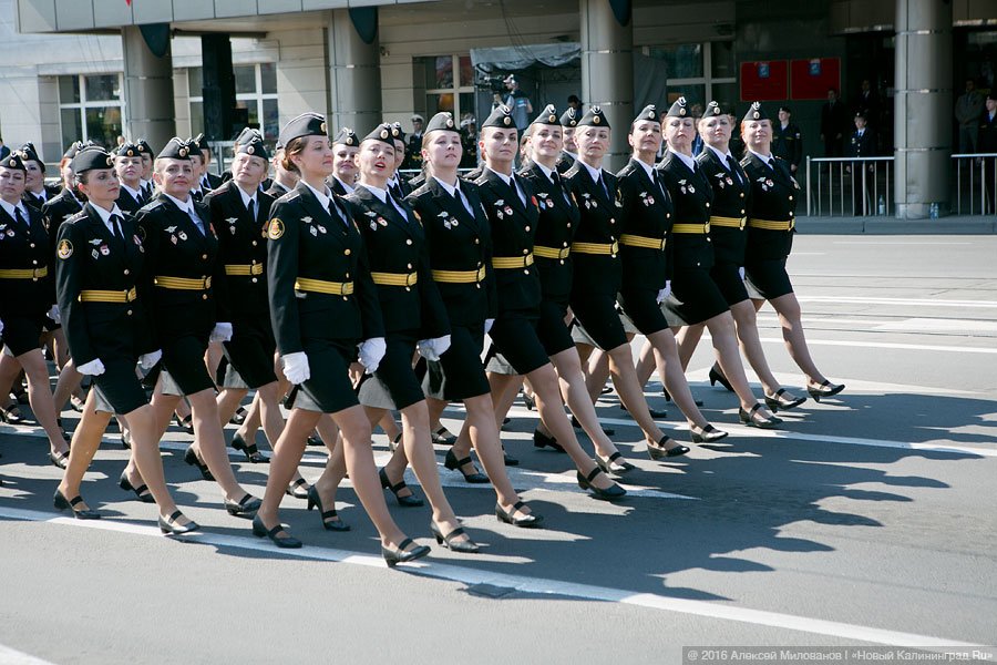 По главной улице с оркестром: как в Калининграде прошёл Парад Победы (фото)