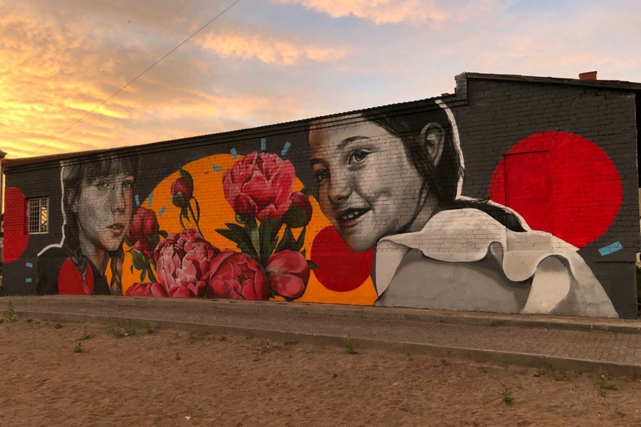 В Черняховске расписали граффити электроподстанции (фото)