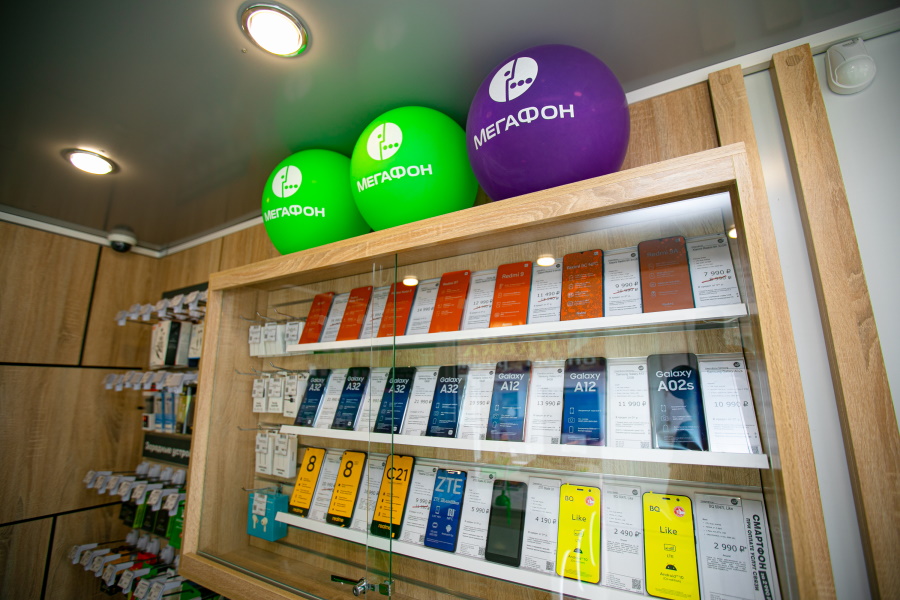 У «МегаФона» появился собственный бренд кнопочных телефонов