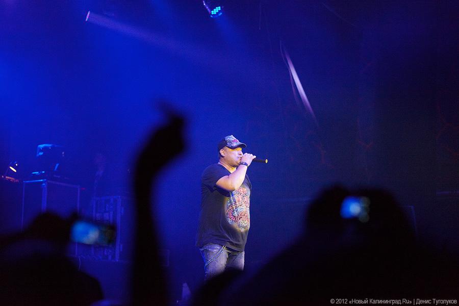 «Вспомнить все»: фоторепортаж с концерта группы «Руки вверх»