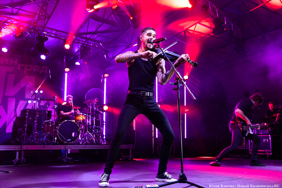 Дикие пляски цыганских шляпников: оглушительное закрытие «Калининград Сити Джаза» (фото)