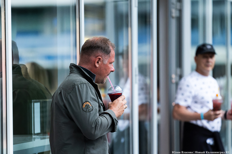 «Звуковая скульптура»: на стадионе «Калининград» устроили саунд-арт-концерт