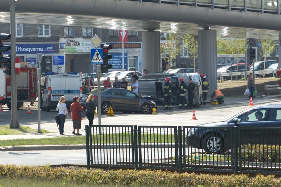 В ДТП в Гданьске перевернулся российский автомобиль, пострадал подросток (+фото)