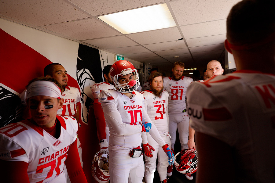 Пролёт «Ястребов»: как в Калининграде сыграли в американский футбол (фото)