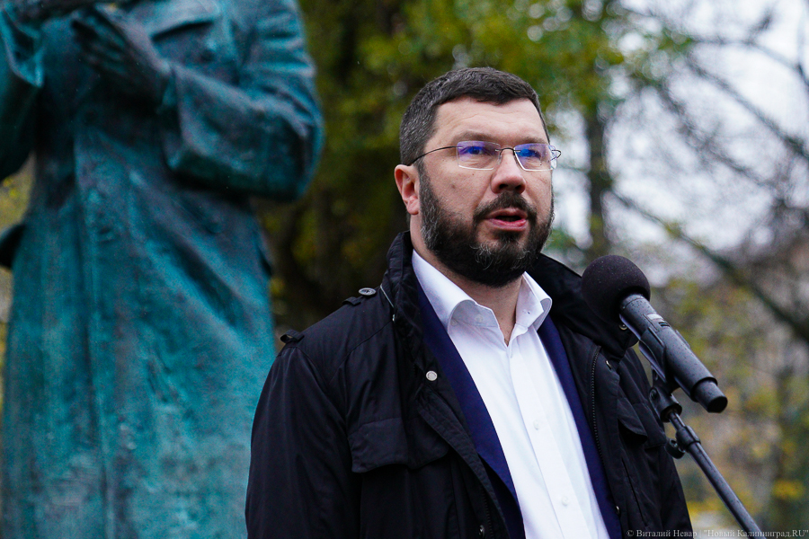 Внедорожники и квартиры: глава Калининграда Любивый отчитался о доходах