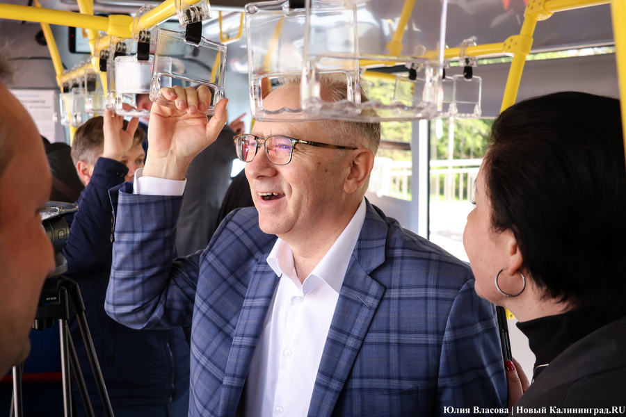 «Не надо искать особенностей»: в Калининграде на линию выпустили новые ЛиАЗы (фото)