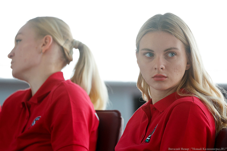 Смена машинистов: калининградский «Локомотив» представил новых тренера и капитана (фото)