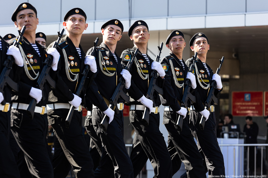 Парад Победы в Калининграде 9 мая (фоторепортаж)