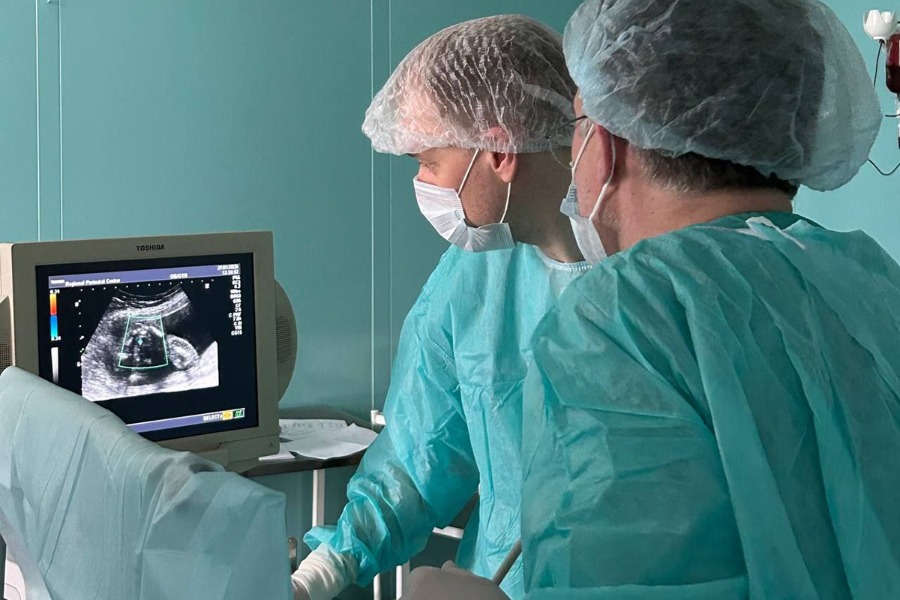 В Калининграде провели внутриутробную операцию плоду на 21-й неделе беременности (фото)