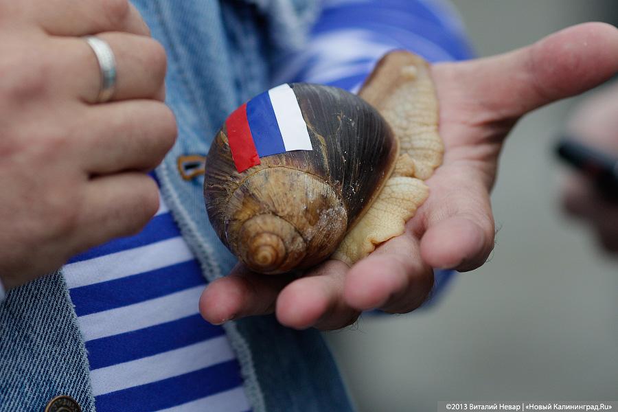 С флагом через всю страну: стартовал автоэкспопробег Калининград-Владивосток