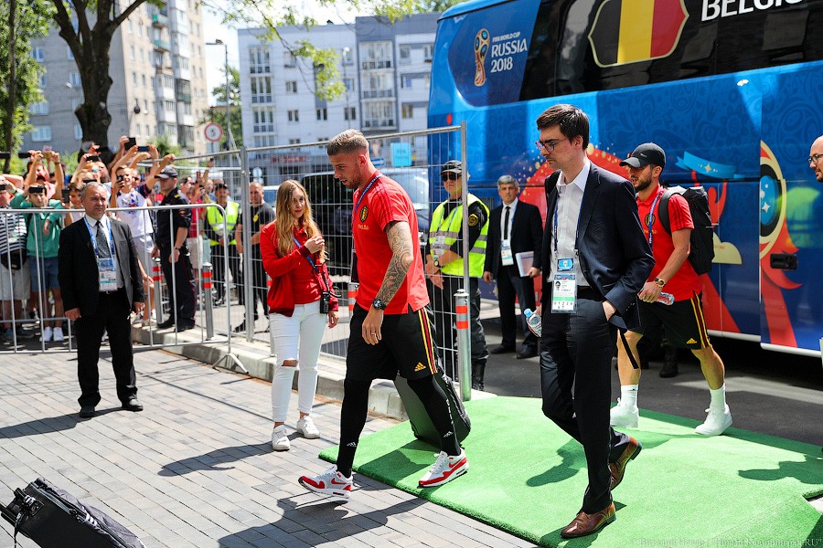 Компани, де Брёйне, Феллайни и тот самый Анри: сборная Бельгии в городе (фото)