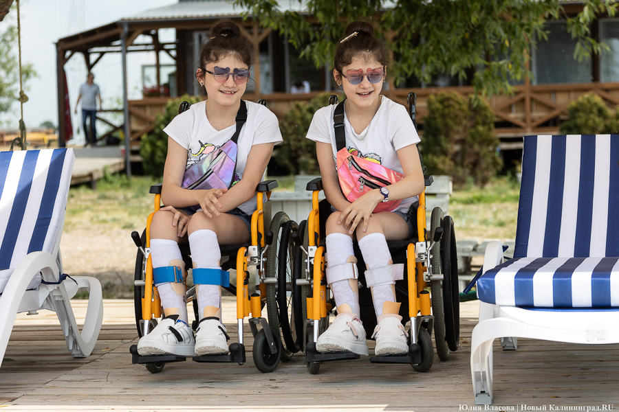 С учетом потребностей: в Прибрежном обустроили пляж для инвалидов-колясочников