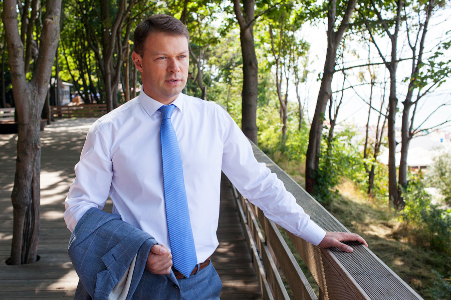 «Посредников, медиаторов — всех искореняю»: Артур Крупин о Янтарном и о себе