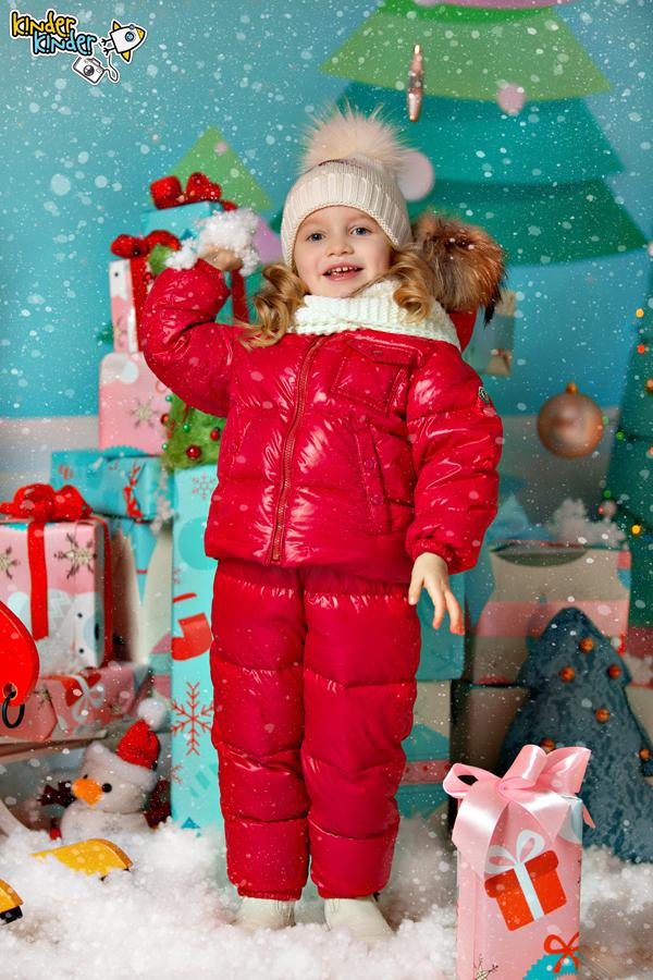 Создайте новогоднюю сказку вашей семьи в фотостудии KinderKinder