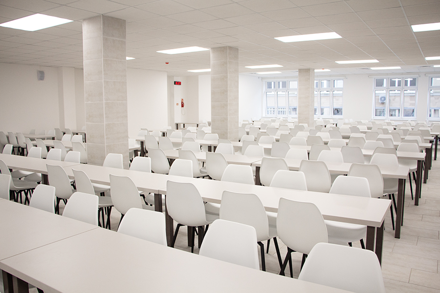 Комфорт для младших классов: в Светлогорске завершается строительство школы (фото)