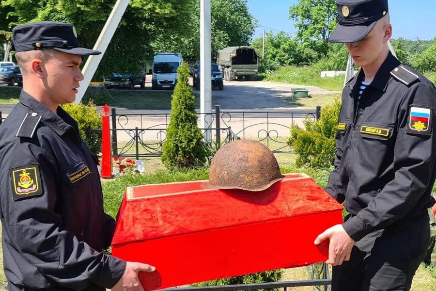 В посёлке Русское перезахоронили останки 26 советских солдат (фото)