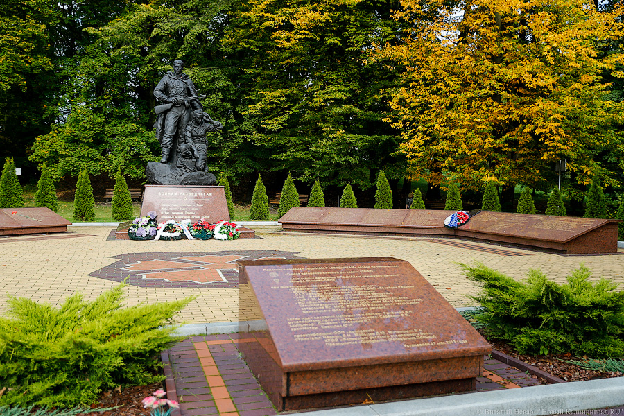 Дошли до Путина: что известно о вандализме на мемориалах в Калининграде