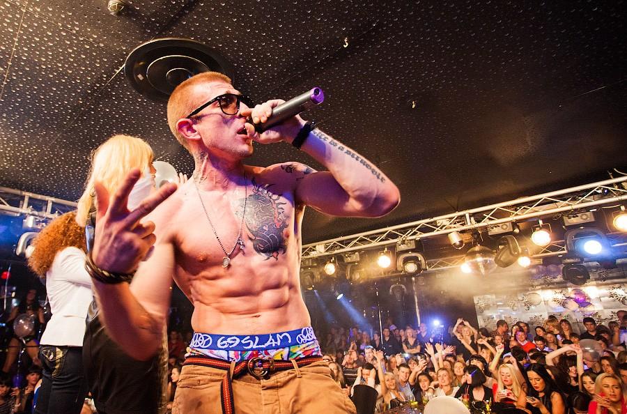 «Коламбия Пикчерз не представляет»: фоторепортаж с выступления группы Банд’Эрос