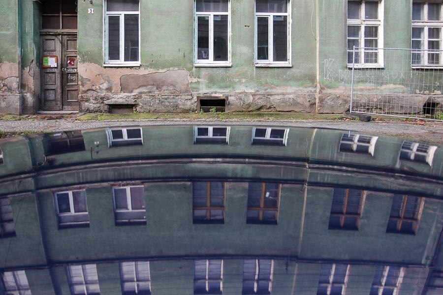 «Мы обиваем пороги, а толку нет!»: власти не спешат ремонтировать сгоревшие дома в Советске