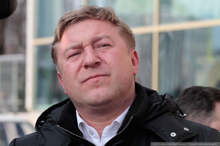 "Троллейбус с поклоном": фоторепортаж "Нового Калининграда.Ru"