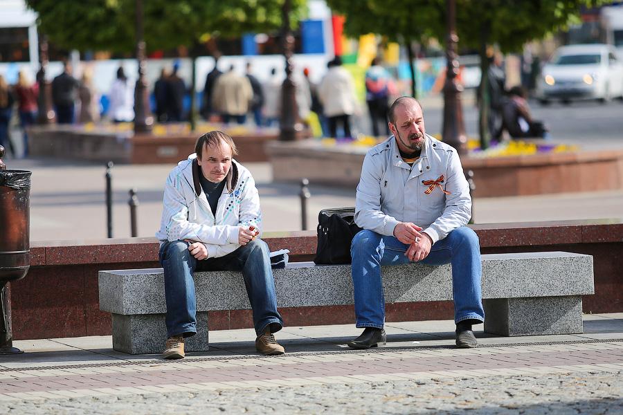 В Калининграде началась раздача георгиевских ленточек (фото)