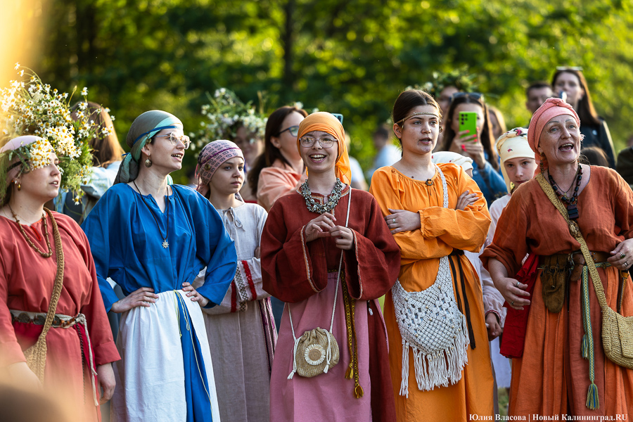 В свете пламени костра: как в Ушкуе отмечали праздник Ивана Купалы (фото)