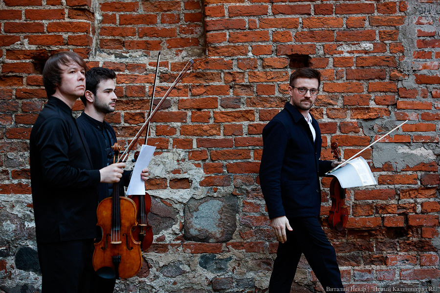 Музыкальное приношение: концерт в руинах кирхи Святого Якоба в фотографиях (фото)