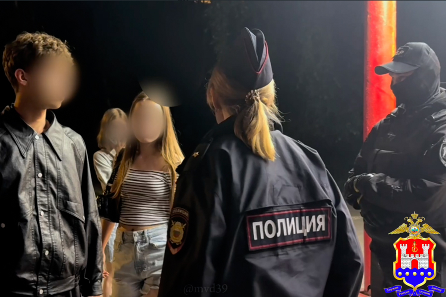 В полиции напомнили о комендантском часе для детей до 18 лет