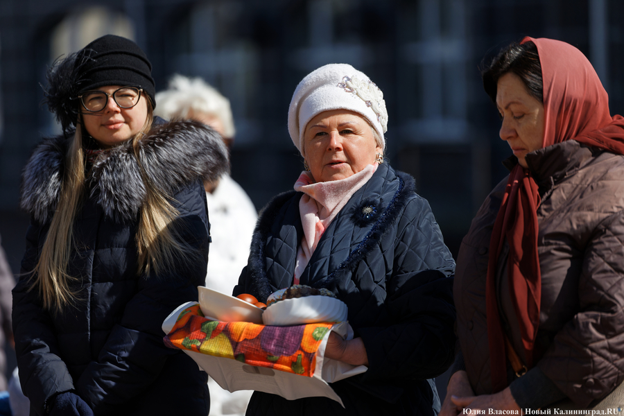 Великая суббота: в Кафедральном соборе освятили пасхальные угощения (фото)