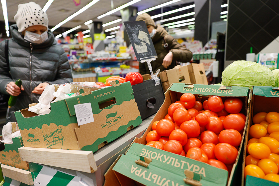 Томаты дешевеют, цитрусы — нет: еженедельный мониторинг цен на продукты от «Нового Калининграда»