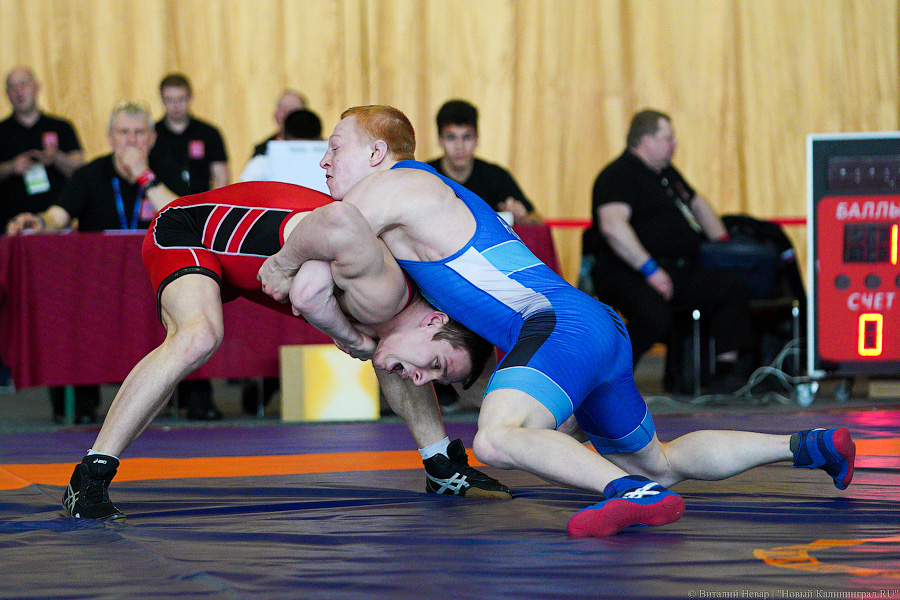 Крючки, узлы, обвивы: в Калининграде проходит чемпионат России по борьбе спорта глухих