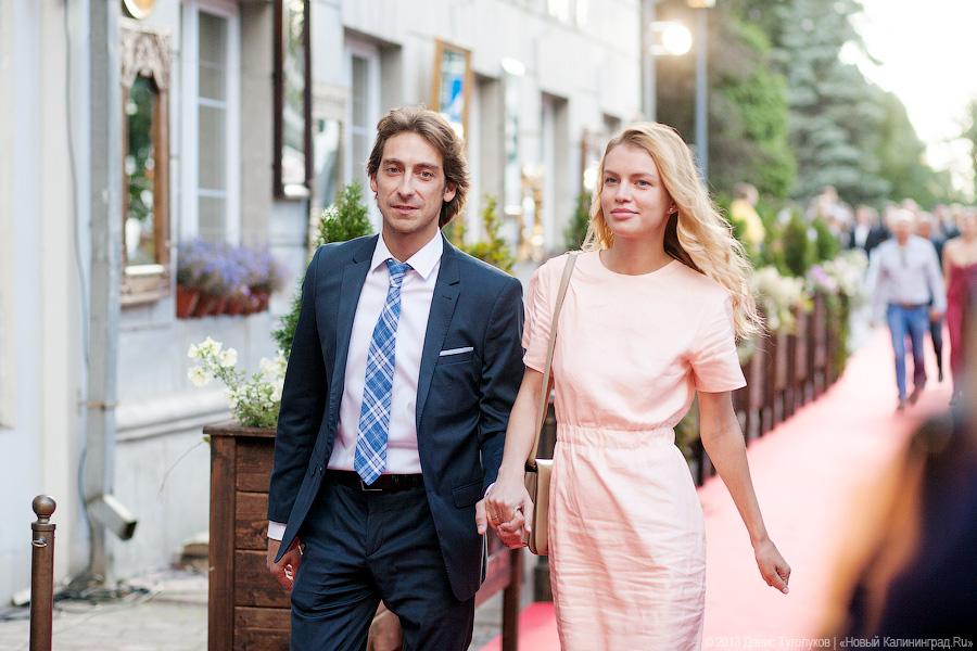 Орган, ковровая дорожка и премьера: открытие фестиваля короткого метра «Короче»