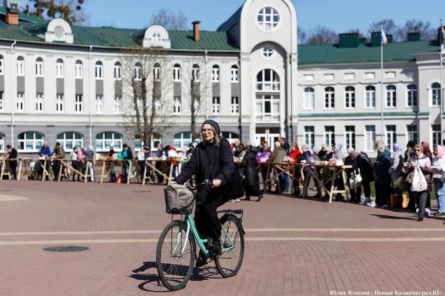 Великая суббота: в Кафедральном соборе освятили пасхальные угощения (фото)