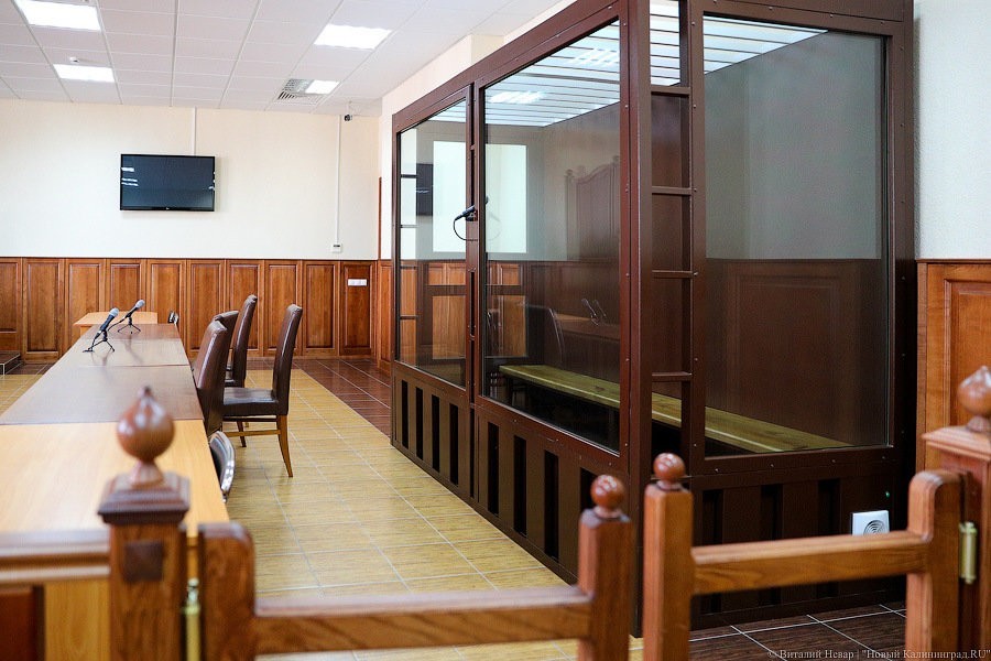 В Зеленоградске судят владельца 6 авто за контрабанду сигарет на полмиллиона