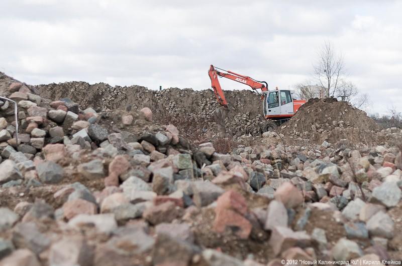 «Исторические залежи»: фоторепортаж «Нового Калининграда.Ru» со склада брусчатки