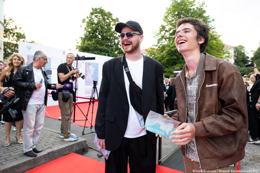 «Короче». Красная дорожка: в Калининграде открылся фестиваль короткометражек (фото)