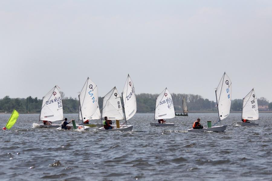 «Внимание, старт!»: репортаж с открытия парусного сезона 