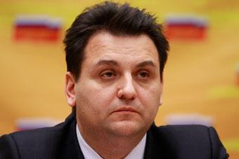 "Эсеры" пожаловались Чурову на неравные права участников избирательной кампании