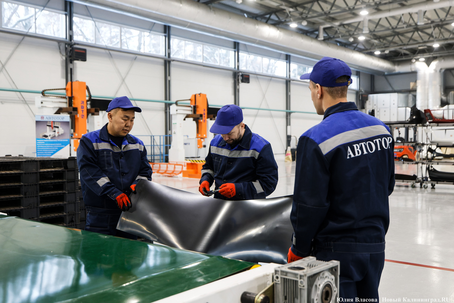 Автокомпоненты и электромобили: как на «Автоторе» новый кластер запускали (фото)