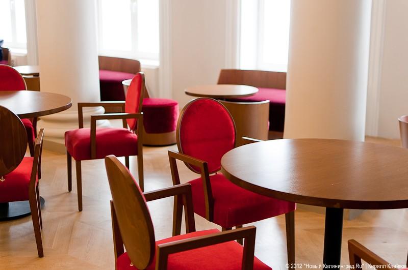 Легендарный ресторан «Универсал» подвергся жесткому лифтингу. Приживётся ли свежая концепция на старом имени?