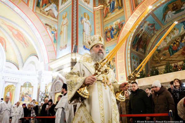 Свет Рождества: как в Калининграде прошла праздничная служба