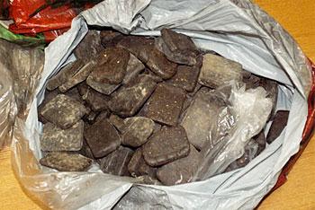 Наркополицейские остановили 131 граммов гашиша на границе с Литвой