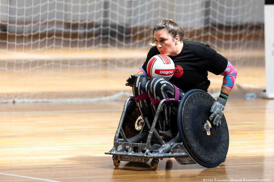 «Серебро» дороже «золота»: в Калининграде впервые боролись за Кубок по регби на колясках (фото)