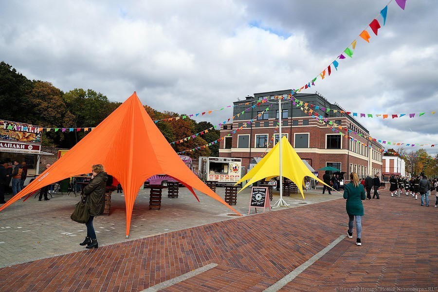 Прогулка на 300 миллионов: как губернатор открывал ул. Баранова после ремонта