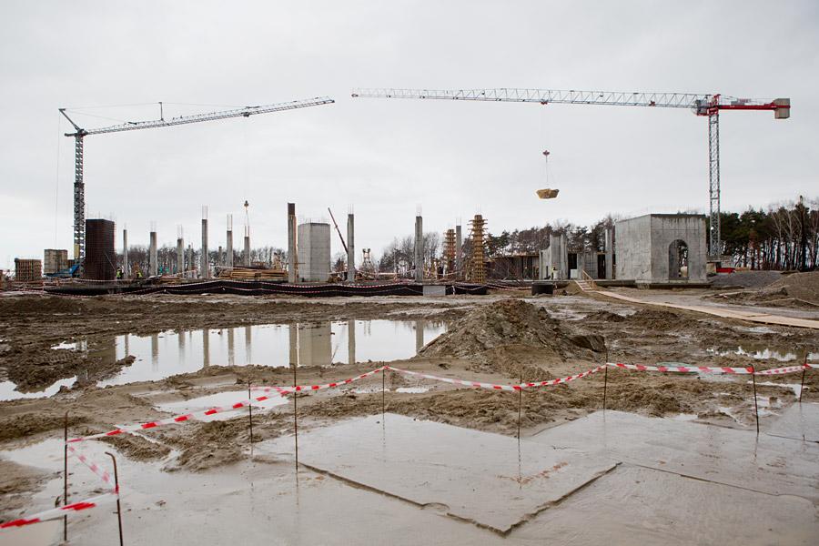 Игорные реки, эстрадные берега: как Николай Цуканов смотрел из лужи в будущее