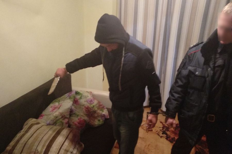 Калининградец 10 раз ударил ножом и задушил простыней интернет-знакомую